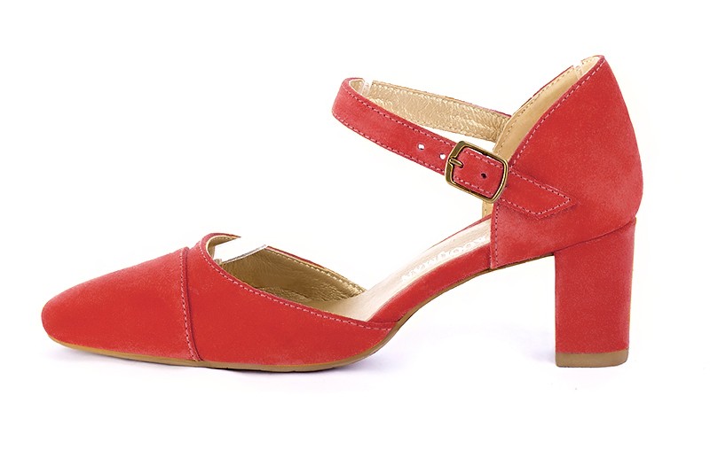 Scarlet red women's open side shoes, with an instep strap. Round toe. Medium block heels. Profile view - Florence KOOIJMAN